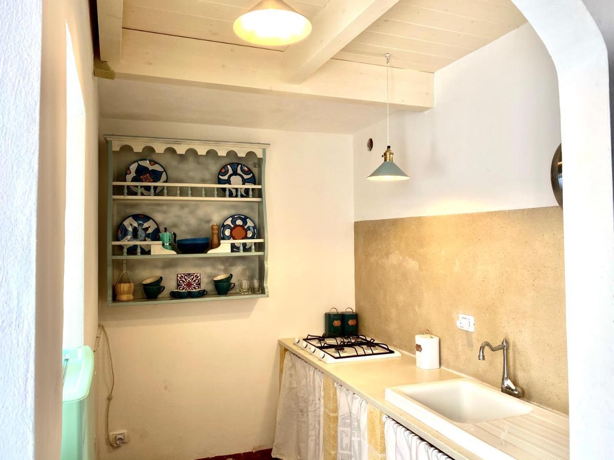 Ca Strignano Suite, Typical House 카스트리냐노델카포 외부 사진