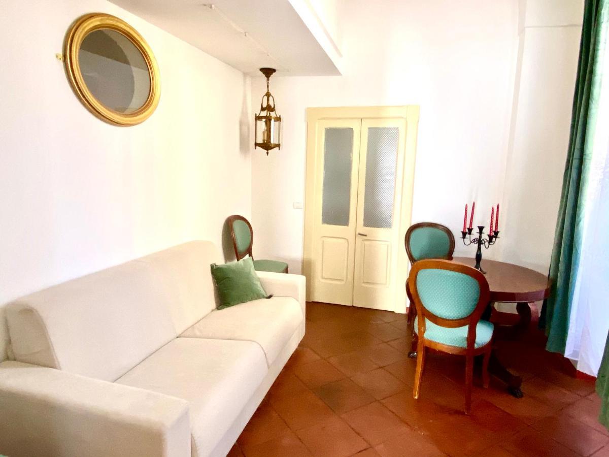 Ca Strignano Suite, Typical House 카스트리냐노델카포 외부 사진