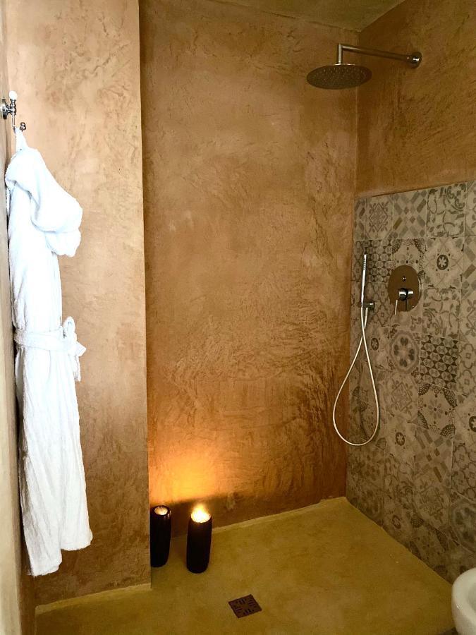 Ca Strignano Suite, Typical House 카스트리냐노델카포 외부 사진